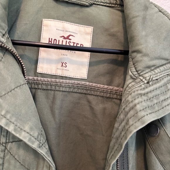 Army green jacket - Picture 3 of 5